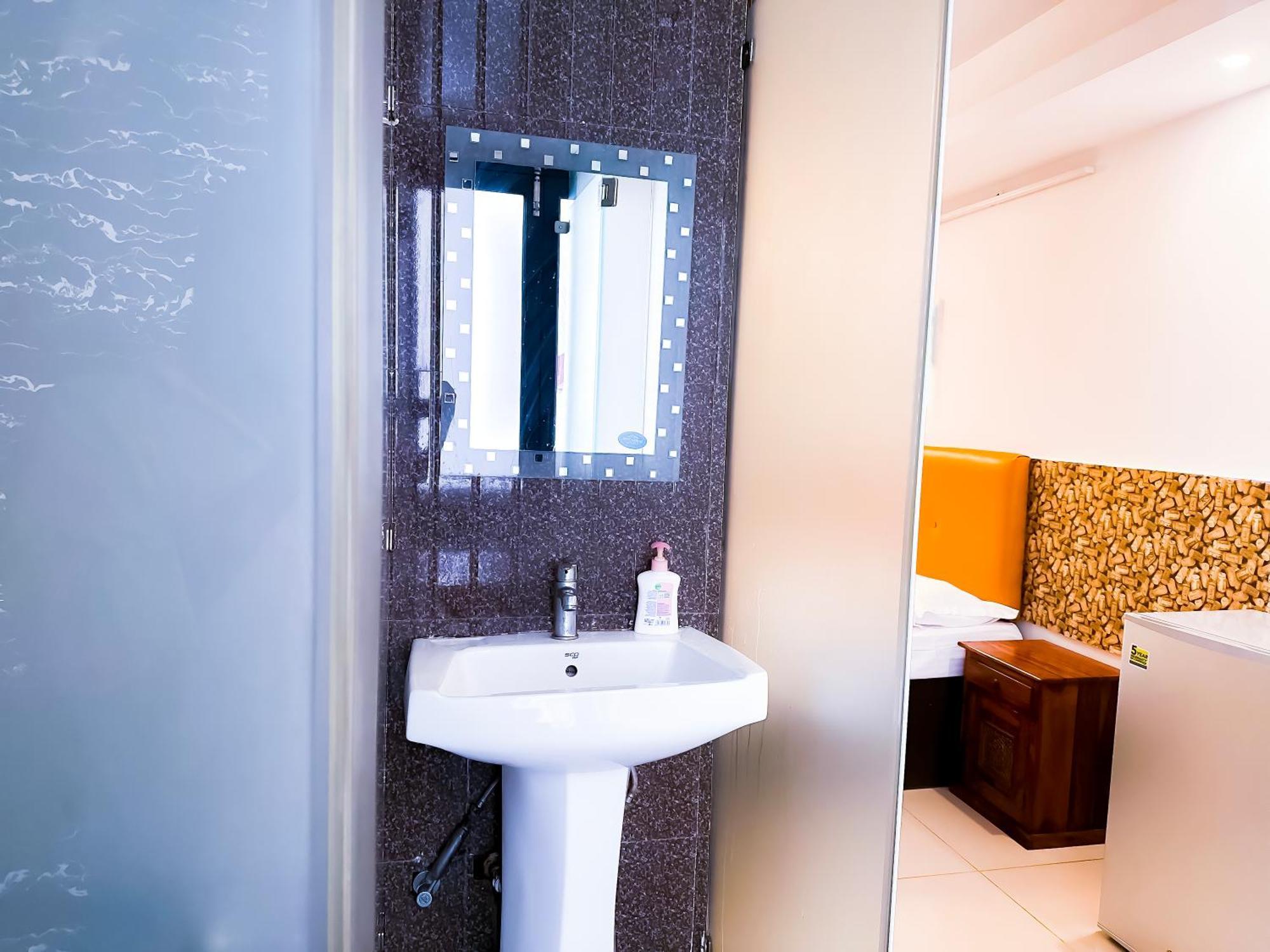 Hauz Khas Villa Near Miabella Cafe 3* New Delhi