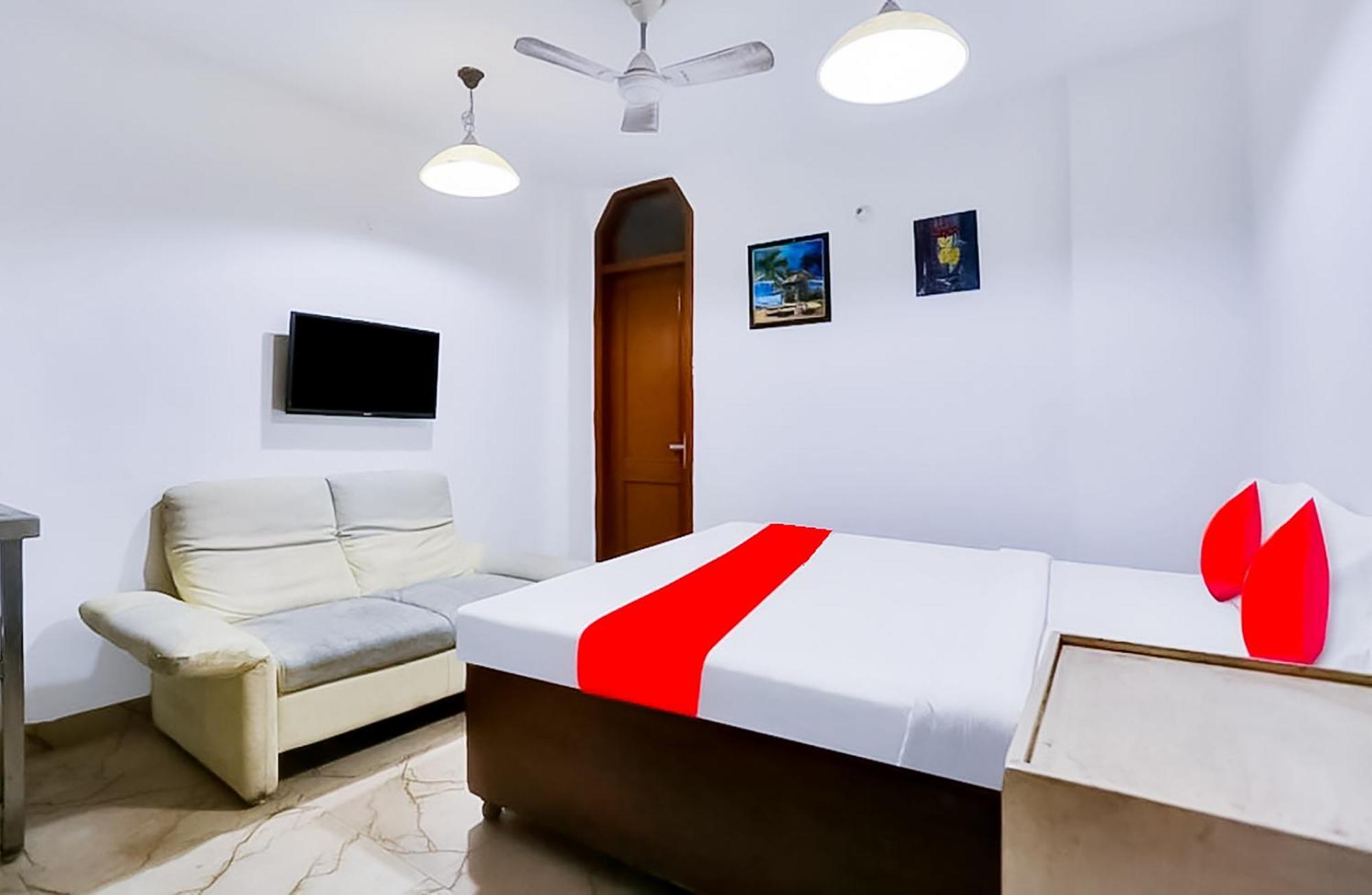 Hauz Khas Villa Near Miabella Cafe 3* New Delhi