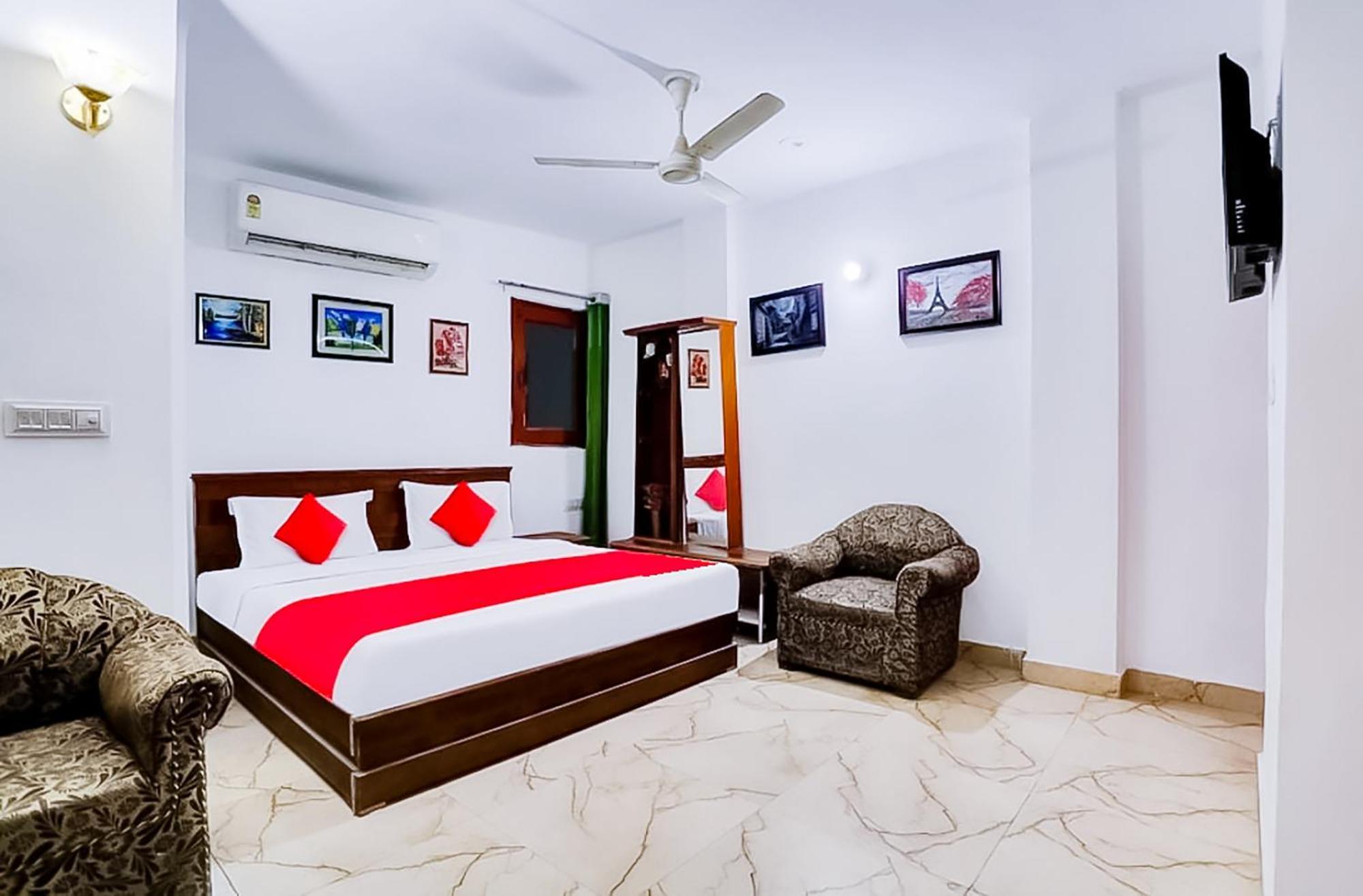 Hotel Hauz Khas Villa Near Miabella Cafe
