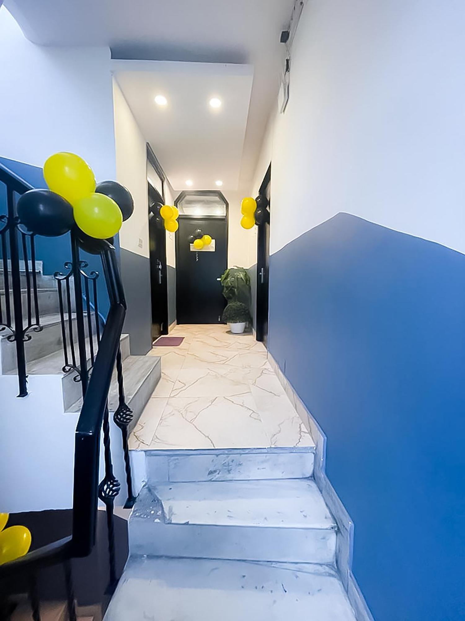 Hotel Hauz Khas Villa Near Miabella Cafe 3*